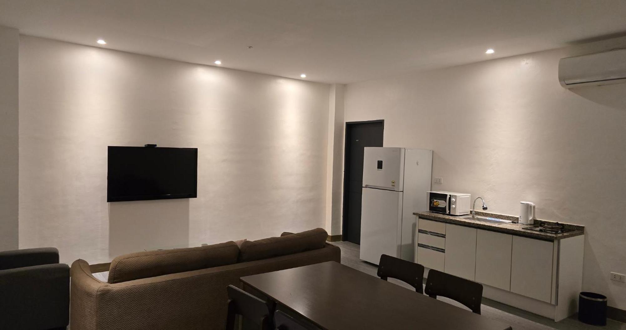 Aston Stay And Villas Mabalacat Esterno foto
